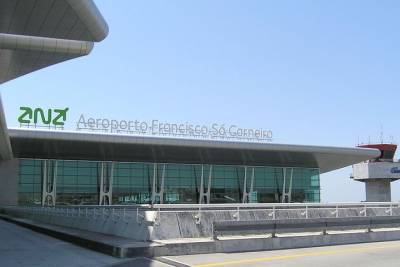 Oporto Airport Private Transfer to Gaia