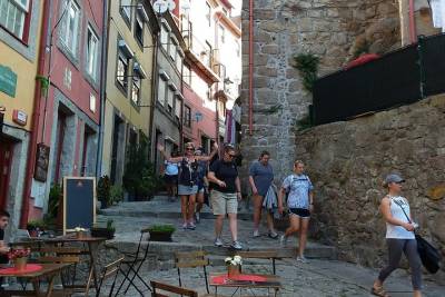 Private Walking Tour in Porto with a Local