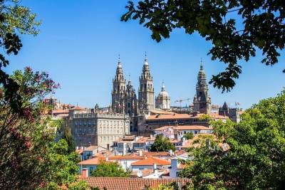 Transfer Porto | Santiago de Compostela or vice versa with a stop in Braga