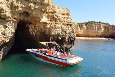 Private Speedboat Hire with Crew near Albufeira up to 11pax!