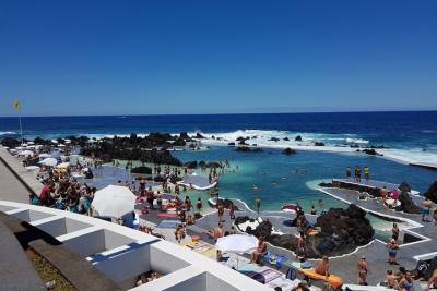 Private Transfer to Porto Moniz Lava Natural Pools