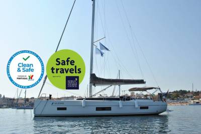 Cascais Private Sailing Cruise - Half day or full day