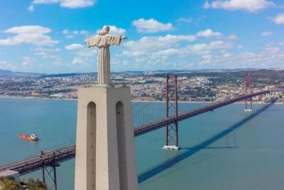 Family and Private Tour in Lisbon