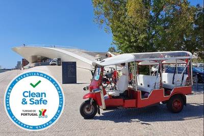 Discover the Historical part of Lisbon in a 100% Electric Tuk Tuk. Small group