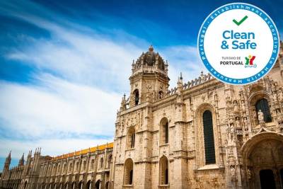 Porto the North Capital of Portugal - Private Tour for 6 up 8 Person