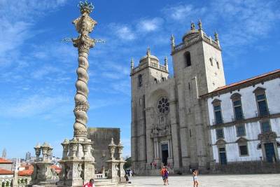 Porto City Walking Tour, Wine Cellar Visit & Port Wine Tasting