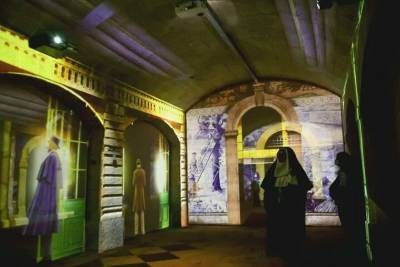 Porto Legends Admission Ticket with 3 Self-Guided Tours in Porto