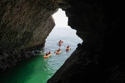 Lisbon Kayak tour to Arrábida beaches - All inclusive