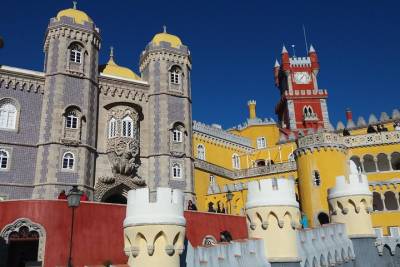 Crazy Sintra and Chilled Cascais Highlights