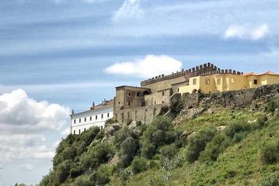 Safe Private Tour - Three Castles Setúbal, Palmela & Sesimbra