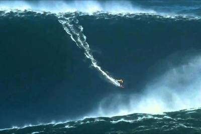 Nazare (Big waves) and Caldas da Rainha Full Day Private Tour