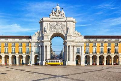 Lisbon Guided Bus Tour