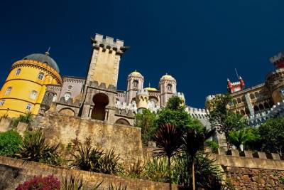 Sintra: Self Guided Scavenger Hunt and Private Walking Tour