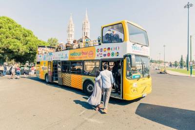 Lisbon Hop-On Hop-Off Bus Tour and River Cruise