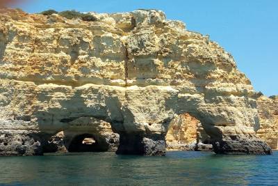 DREAMLAND BOAT TRIP`s Private Trip to Algar de Benagil and Praia da Marinha