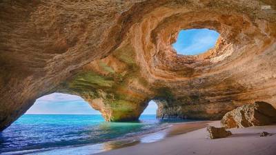 Marinha Beach and Benagil Caves Private tour by Convertible from Portimão