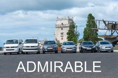 Cascais - Lisbon Airport: Private transfer - comfort, punctuality and security