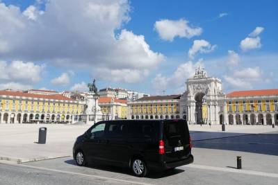Private Full Day Tour in Lisbon