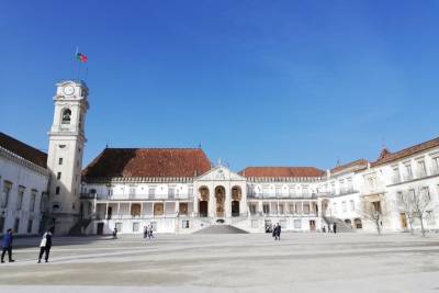 Visit the University of Coimbra without queues