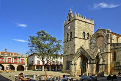 Guimaraes, The Perfect Trio: History, Food and Wine Tour