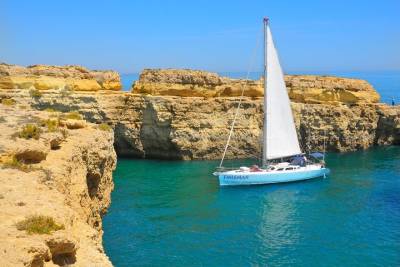 Yatch FINISMAR: 3hours Sailing to Benagil