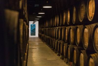 Guided Visit and Tasting of 4 Premium Port Wines at Poças Wine Cellar