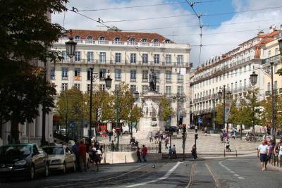 Lisbon 3-Hour Bohemian Walking Tour of Chiado and Bairro Alto