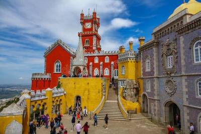 Private Tour: Discover the best of Sintra in 1 day avoiding queues