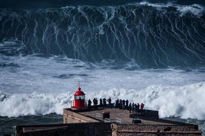 Private Transfer From / To Lisbon Airport x Nazaré