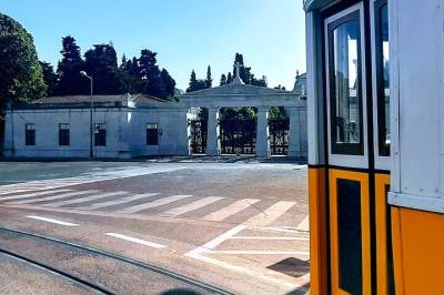 Tram 28's Final Festination: A Slef-Guided Audio Tour of Prazeres Cemetery