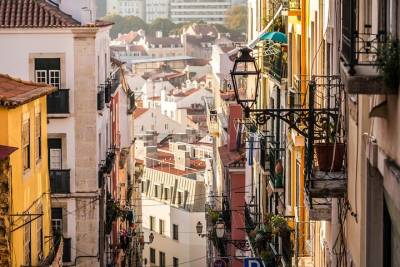 Off The Beaten Path Tour Of Mouraria With A Lisbon Local