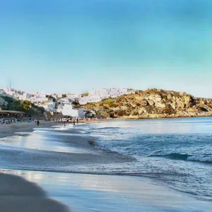 Praia do Burgau - Looking east