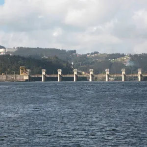 Crestuma / Lever Dam - River Douro