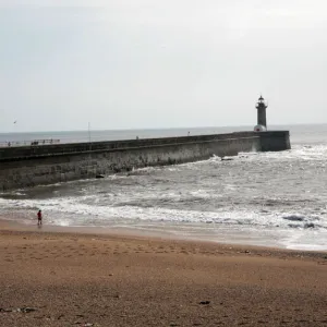 Foz do Douro pier and lighthouse