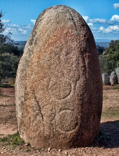 Almendres Cromlech standing stone