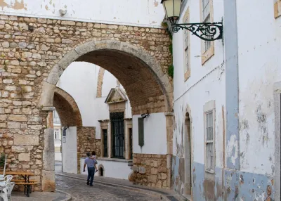 Arco do Repouso and Hermitage - Faro City Walls