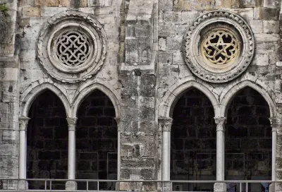 Lisbon Cathedral cloisters