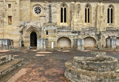 Convento de Santa Clara-a-Velha