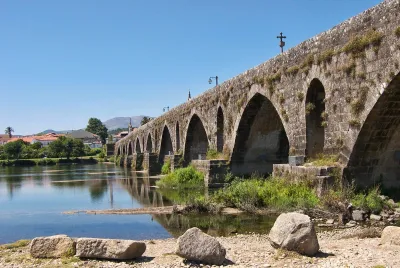 River Lima bridge - Ponte de Lima