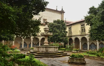 Mosteiro de São Martinho de Tibães - Claustro do Cemitério