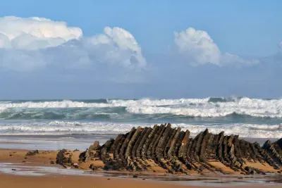 Rock formations - Praia da Cordoama