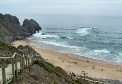 Praia de Vale dos Homens