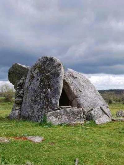 Coureleiros Megalithic Park, Castelo de Vide