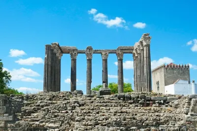 Safe Private Tour - Glorious Past: Évora & Almendres Cromlech