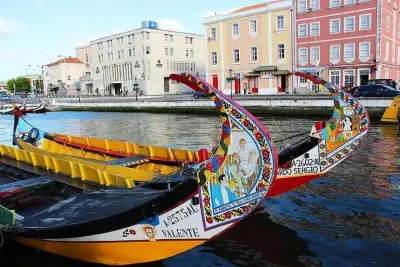 Aveiro and Coimbra Small Group Tour from Porto with River Cruise