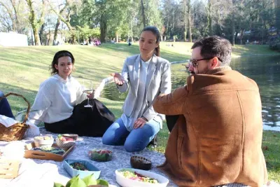 Picnic with Sofia Butlerish