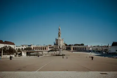 Private Fátima, Batalha, Nazaré and Óbidos Tour