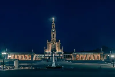 Private Tour to Fatima, Nazaré and Óbidos