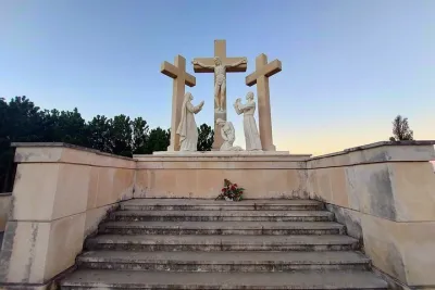 Fátima Private Tour: Shrine, Sacred Path and Shepherds House