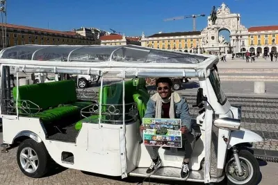 4 Hours Tuktuk City Tour in Lisbon